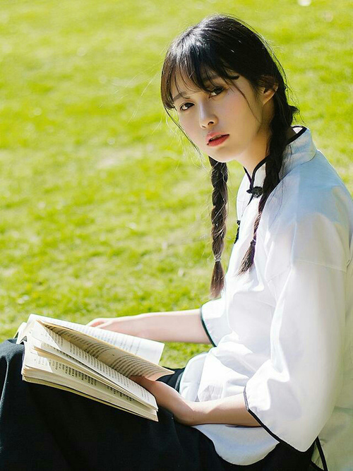 【马克·塞尔比】防守策略专家,赛场上的铁壁屏障,马克·塞尔比妻子