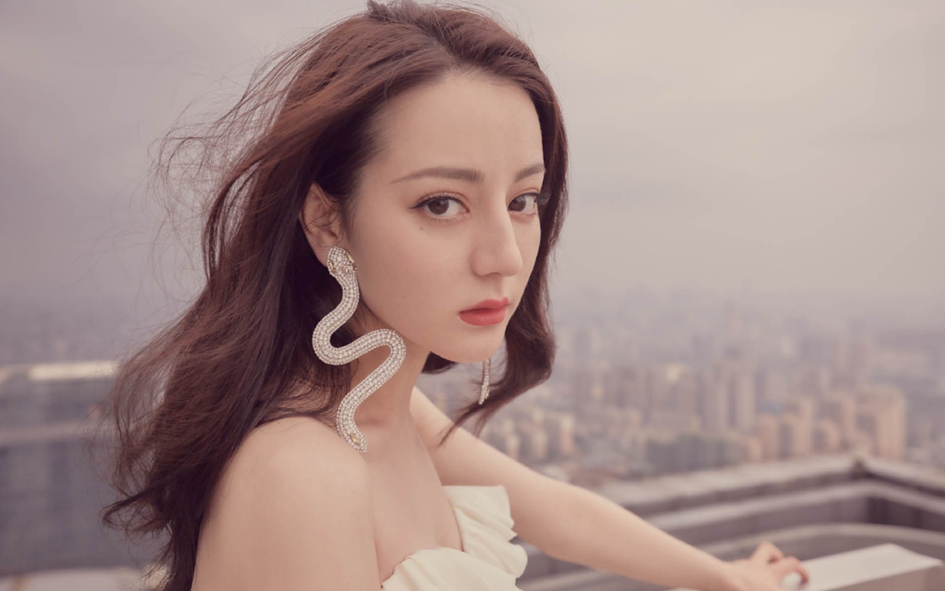 kaiyun登录入口-日本队战术调整奏效，赢得关键战，日本国家队战术